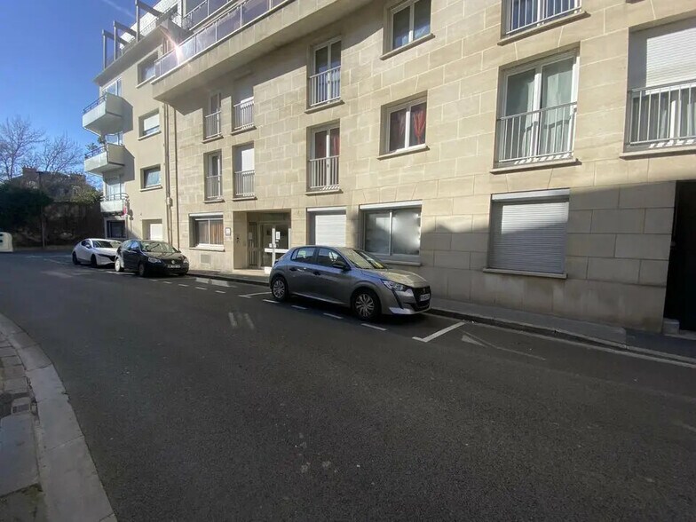 Bureau dans Reims à louer - Photo de l’immeuble – Image 1 sur 5