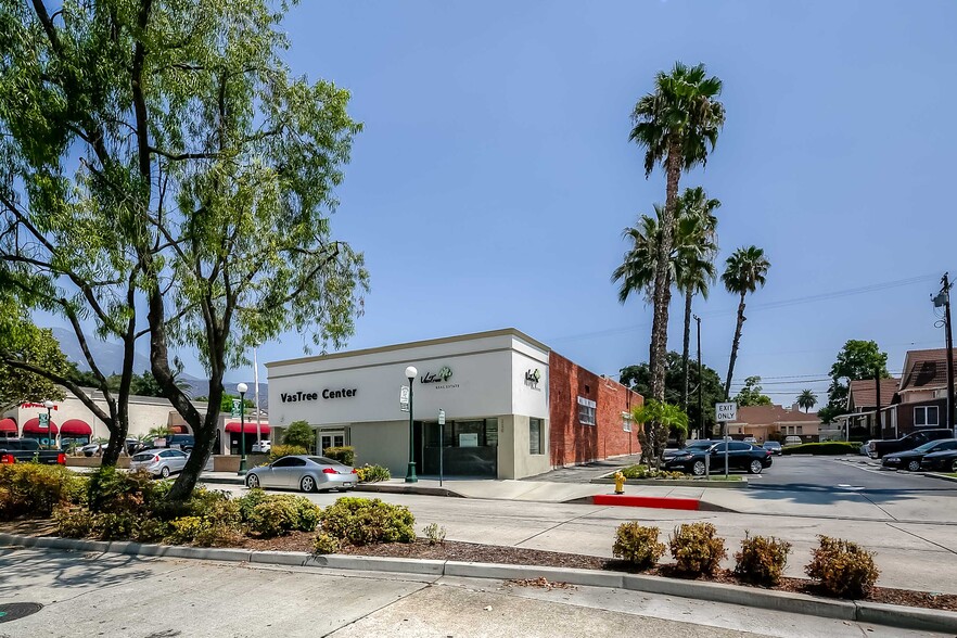 218-220 S Myrtle Ave, Monrovia, CA à louer - Photo de l’immeuble – Image 1 sur 12