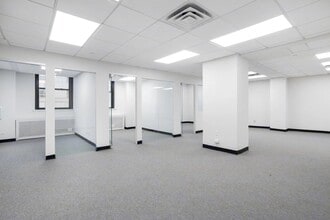 299 Broadway, New York, NY à louer Photo intérieure– Image 2 sur 3