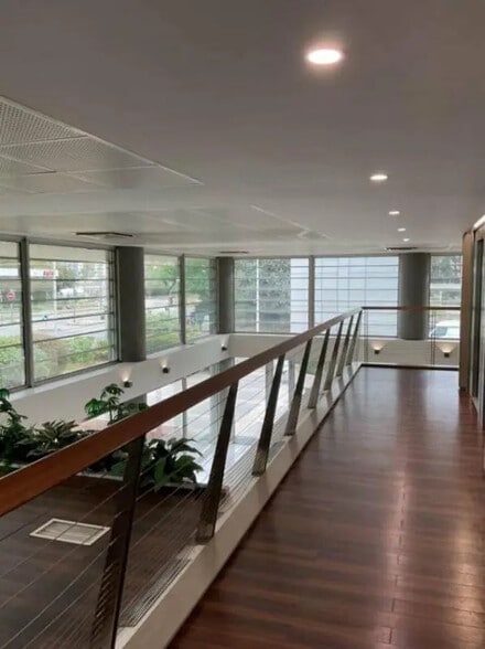 Bureau dans Lyon à vendre - Photo intérieure – Image 2 sur 9