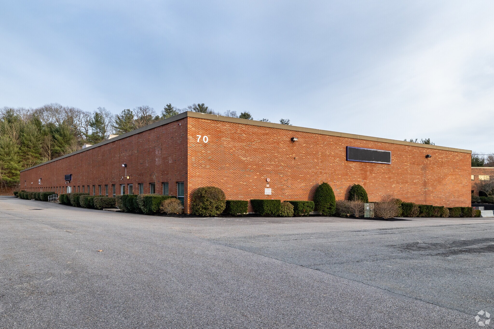 70 Shawmut Rd, Canton, MA à louer Photo principale– Image 1 sur 14