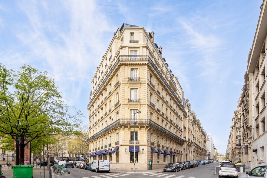 14 Avenue De Friedland, Paris à vendre - Photo principale – Image 1 sur 2