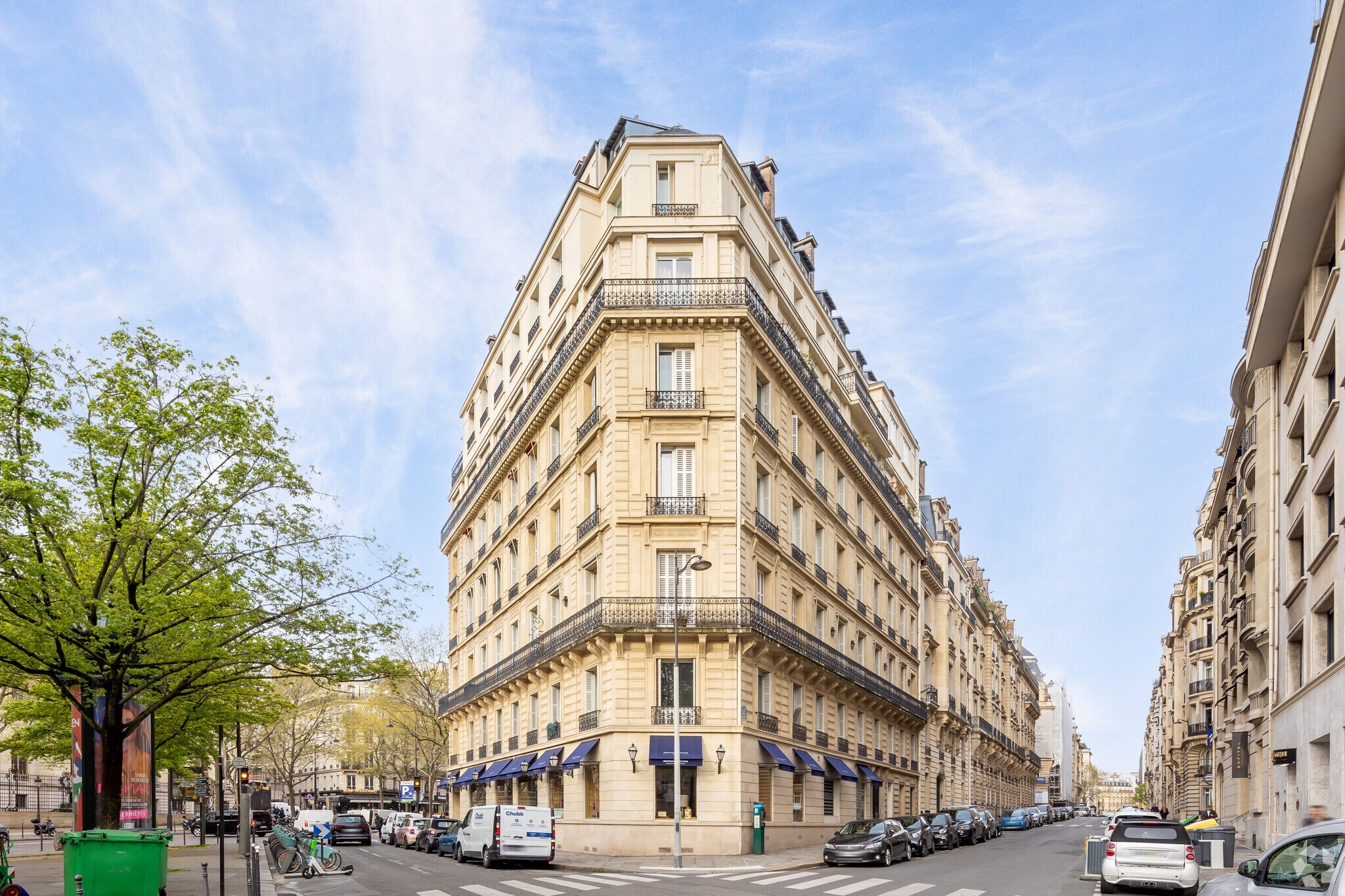 14 Avenue De Friedland, Paris à vendre Photo principale– Image 1 sur 3