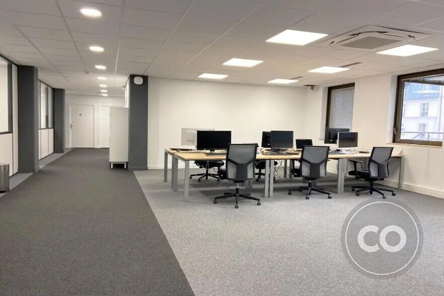 Bureau dans Neuilly-sur-Seine à louer - Photo de l’immeuble – Image 3 sur 5
