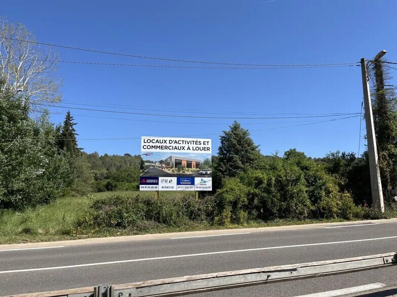 383 Avenue Ambroise Croizat, Gardanne à louer - Photo de l’immeuble – Image 3 sur 8