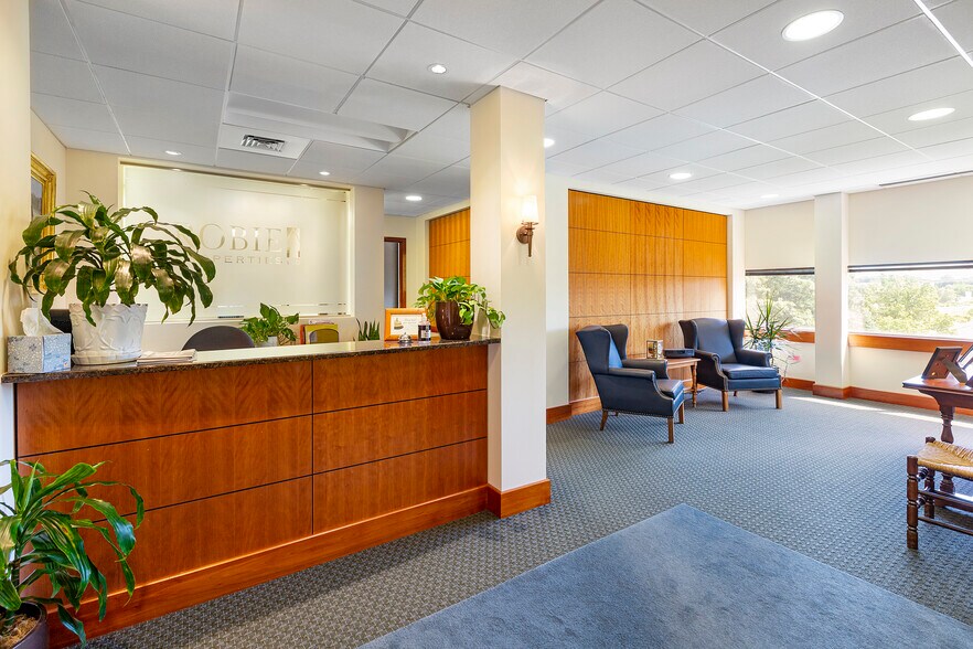 175 Andover St, Danvers, MA à louer - Photo intérieure – Image 2 sur 6