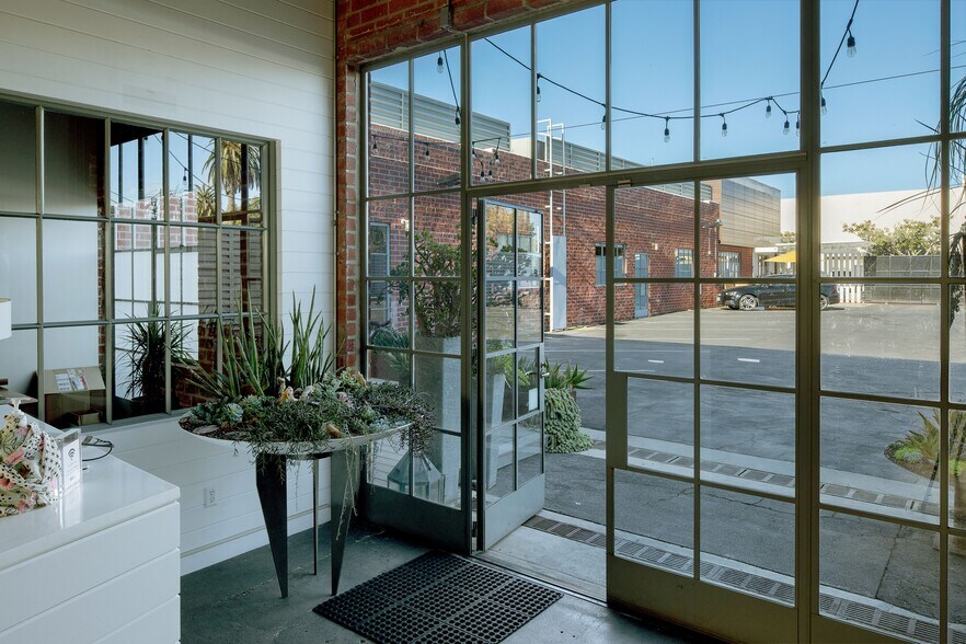 1630 Euclid St, Santa Monica, CA à vendre - Photo de l’immeuble – Image 3 sur 16