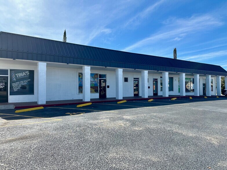 1813-1821 W Anderson Ln, Austin, TX à louer - Photo de l’immeuble – Image 1 sur 2