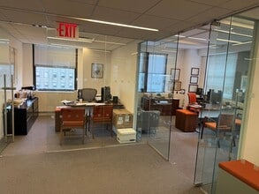 122 E 42nd St, New York, NY à louer Photo intérieure– Image 2 sur 6