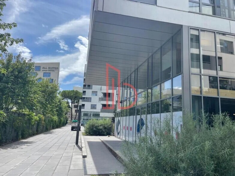 Bureau dans Bordeaux à louer - Photo de l’immeuble – Image 1 sur 6