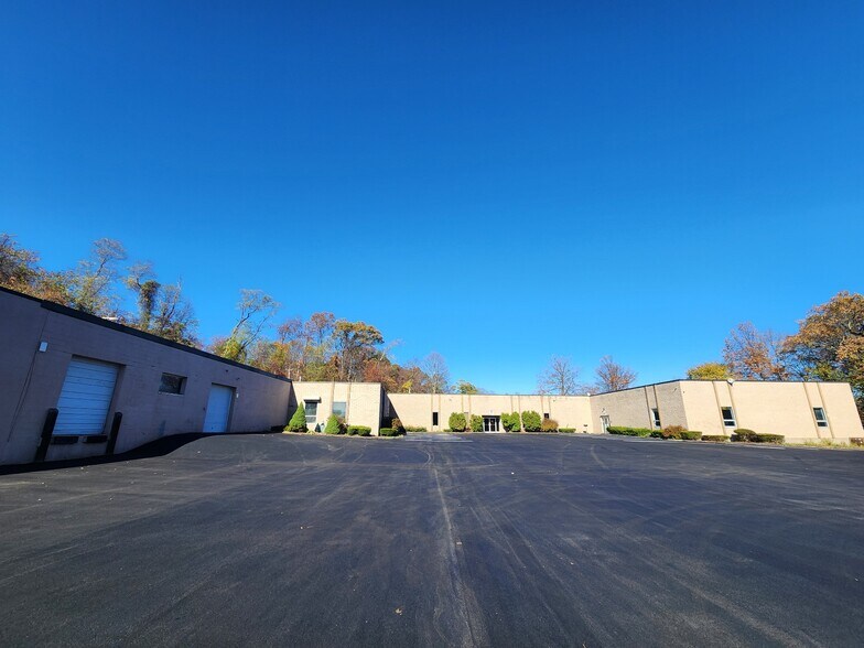 925 Sherman Ave, Hamden, CT à louer - Photo de l’immeuble – Image 2 sur 28