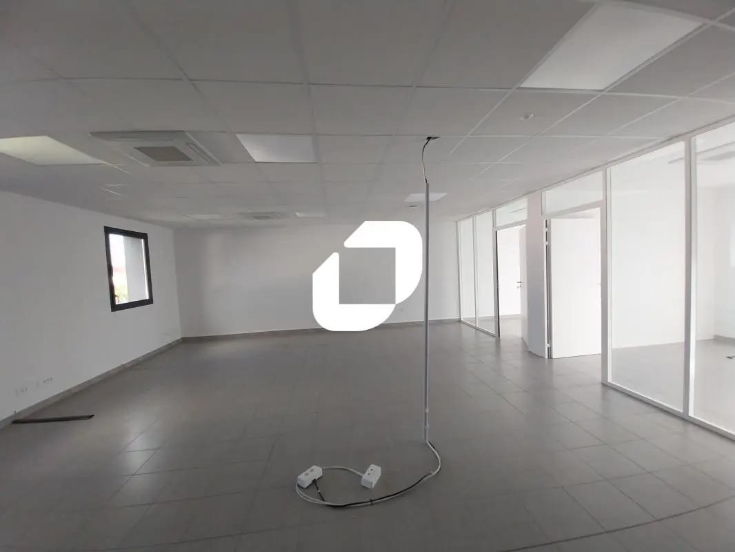 Rue Lavoisier, Treillières à louer Photo intérieure– Image 1 sur 6