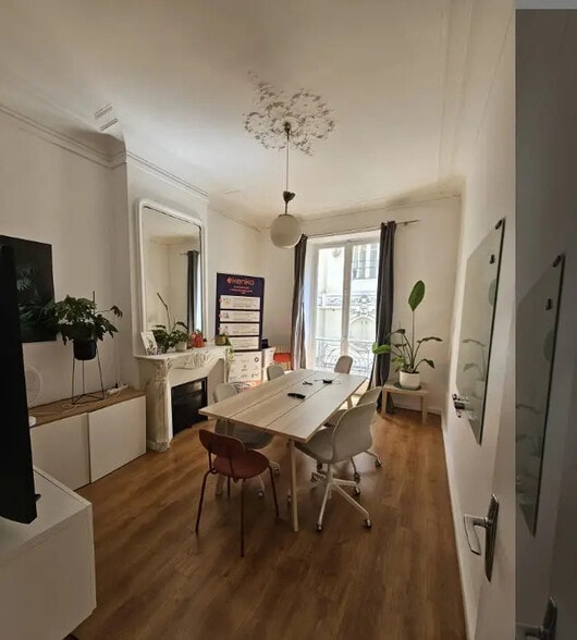 29 Rue De Palestro, Paris à louer - Photo de l’immeuble – Image 1 sur 7