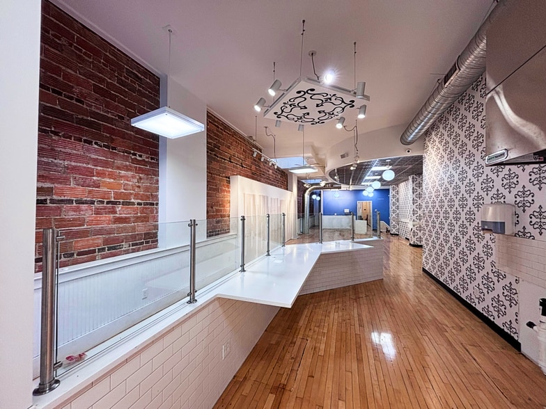 660-662 N High St, Columbus, OH à louer - Photo de l’immeuble – Image 3 sur 3