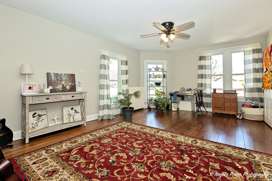 10208 N Main St, Richmond, IL à vendre - Photo de l’immeuble – Image 3 sur 6