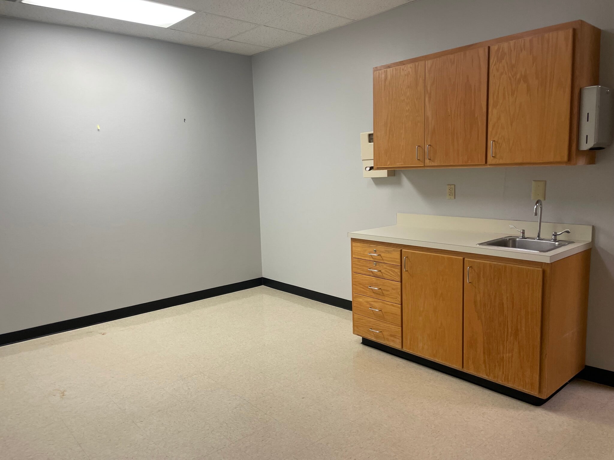 4848 NE Stallings Dr, Nacogdoches, TX à vendre Photo intérieure– Image 1 sur 5