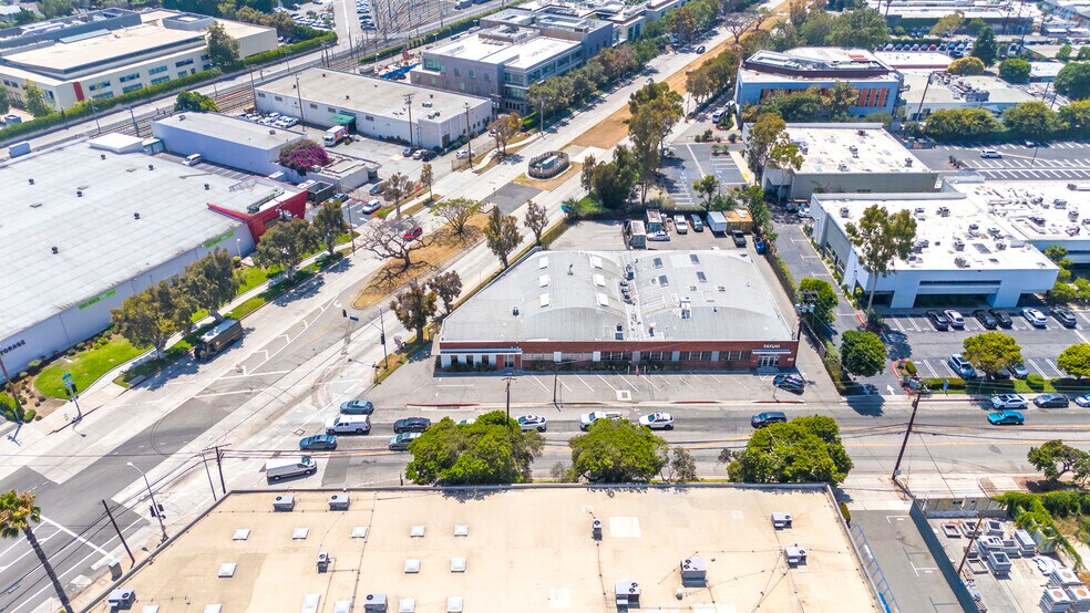 1909-1913 Centinela Ave, Santa Monica, CA à louer - Photo de l’immeuble – Image 3 sur 3