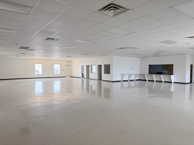 909 Business Park Dr, Mission, TX à louer - Photo de l’immeuble – Image 3 sur 18