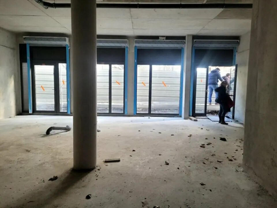 Local commercial dans Bonneuil-sur-Marne à louer Photo de l’immeuble– Image 1 sur 15