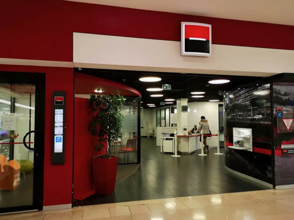 Local commercial dans Le Havre à louer Hall d’entrée– Image 1 sur 2