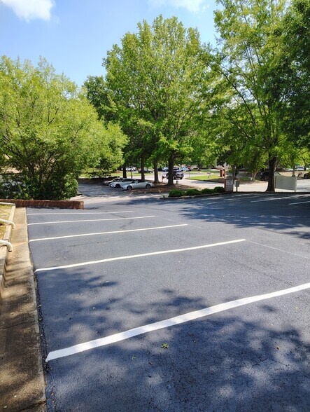 160 Bastille Way, Fayetteville, GA à vendre - Photo de l’immeuble – Image 3 sur 16