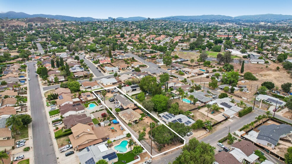 1935 Miller Ave, Escondido, CA à vendre - Photo de l’immeuble – Image 1 sur 4