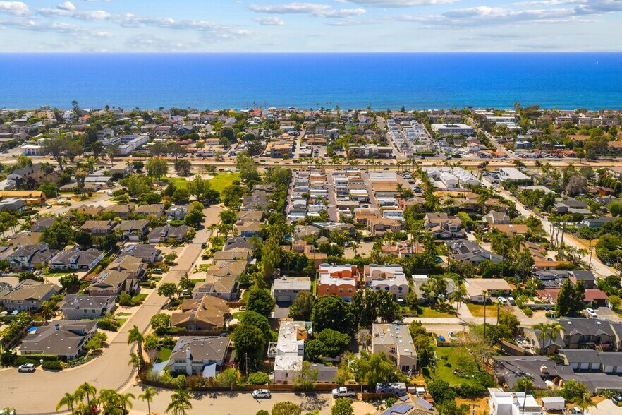 273 Hillcrest Dr, Encinitas, CA à vendre - Aérien – Image 3 sur 57