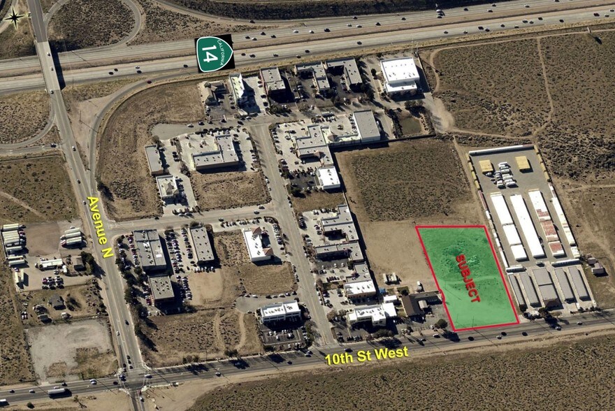 10th St W, Palmdale, CA à vendre - Photo principale – Image 1 sur 3