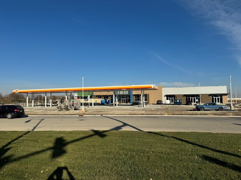 2205 E Court St, Kankakee, IL à louer - Photo de l’immeuble – Image 2 sur 3