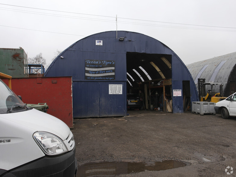 Boughton Industrial Estate, Boughton à vendre - Photo principale – Image 2 sur 2
