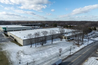 Plus de détails pour 200 Connecticut Dr, Burlington, NJ - Industriel/Logistique à louer