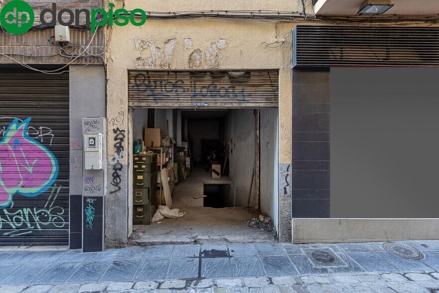 Angel, 22, Granada, Granada à vendre - Photo de l’immeuble – Image 3 sur 16