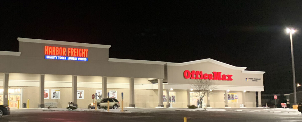 5770 S Transit Rd, Lockport, NY à louer - Photo de l’immeuble – Image 3 sur 8