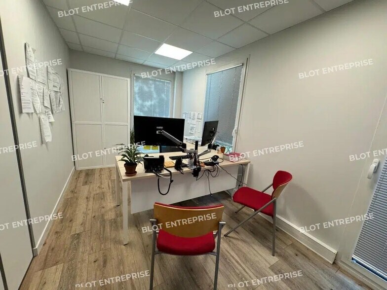 Bureau dans Nantes à vendre - Photo de l’immeuble – Image 3 sur 13