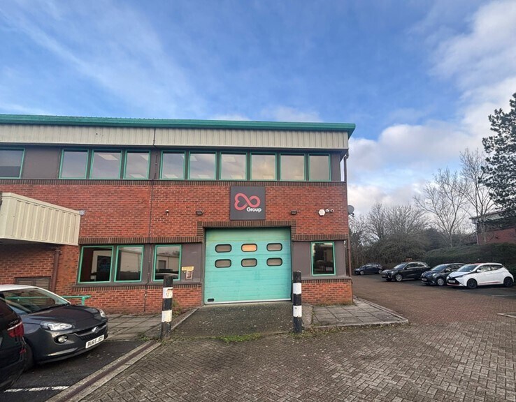 Perrywood Business Park, Redhill à louer Photo de l’immeuble– Image 1 sur 3