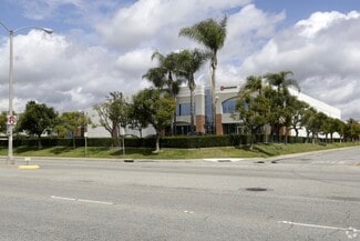 Plus de détails pour 10646-10658 Bloomfield Ave, Santa Fe Springs, CA - Industriel/Logistique à louer