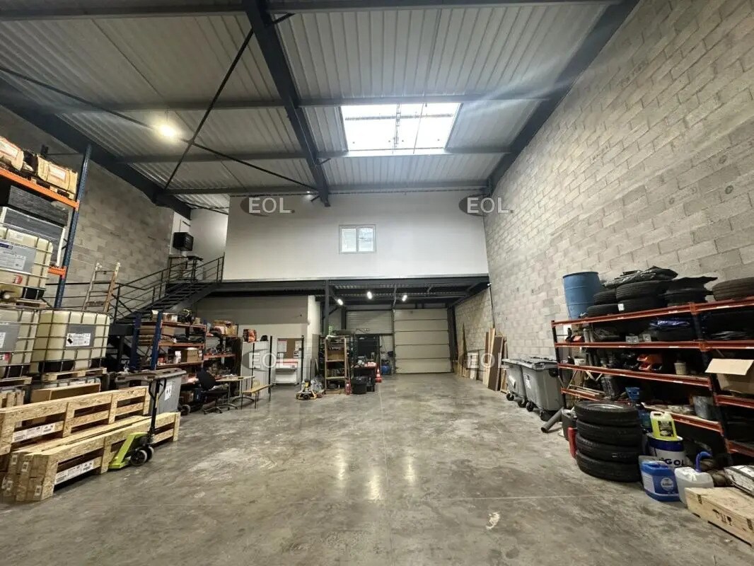 Local d’activités dans Meyreuil à louer Photo de l’immeuble– Image 1 sur 7