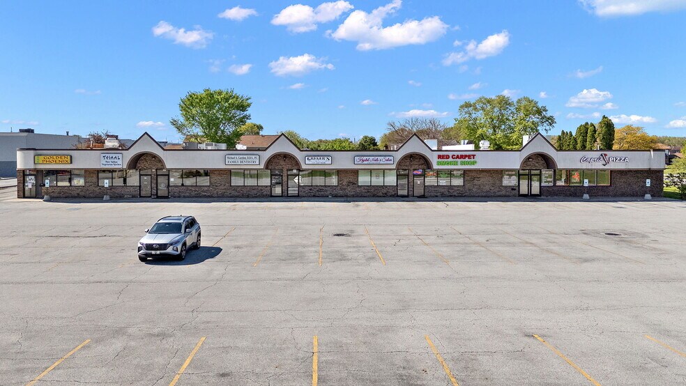 823 Main St, Schererville, IN à louer - Photo de l’immeuble – Image 3 sur 9