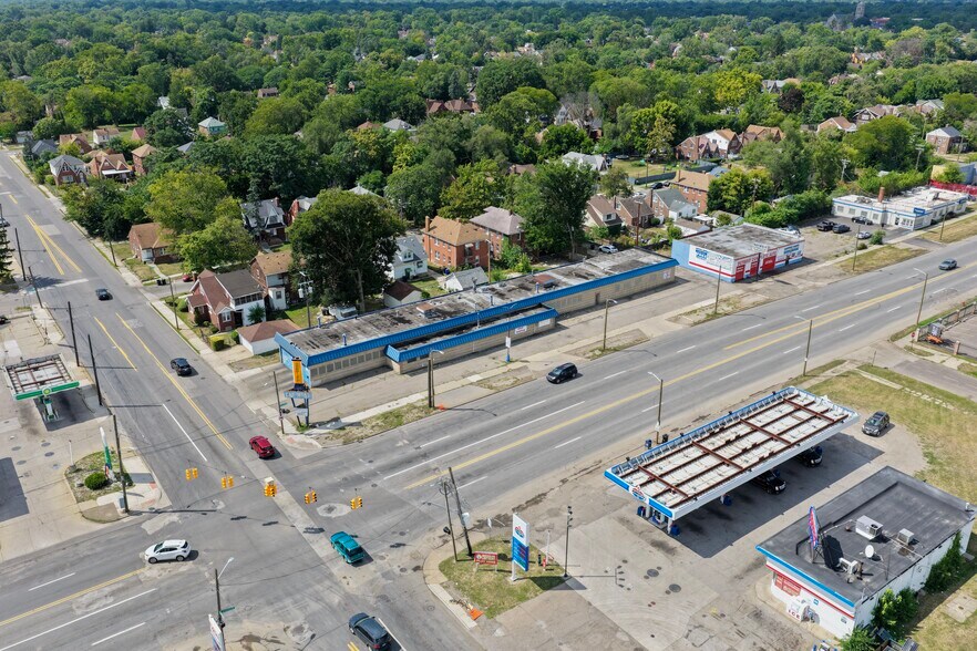 15500 Schoolcraft St, Detroit, MI à vendre - Photo de l’immeuble – Image 3 sur 8