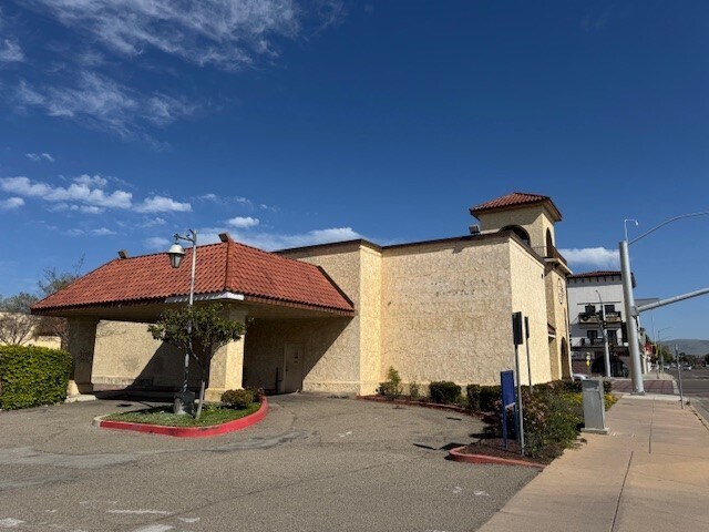 101 S Broadway, Santa Maria, CA à louer - Photo de l’immeuble – Image 2 sur 3
