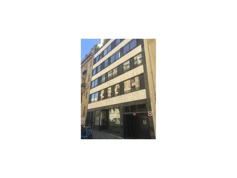 14 Rue Magellan, Paris à louer - Photo de l’immeuble – Image 1 sur 2