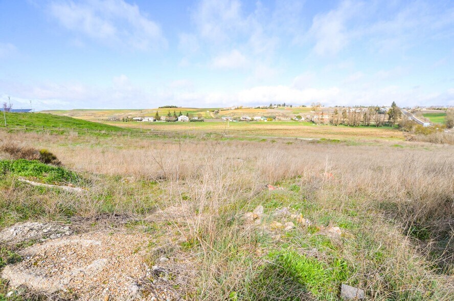 Terrain dans Castellanos de Villiquera, Salamanca à louer - Photo principale – Image 2 sur 11