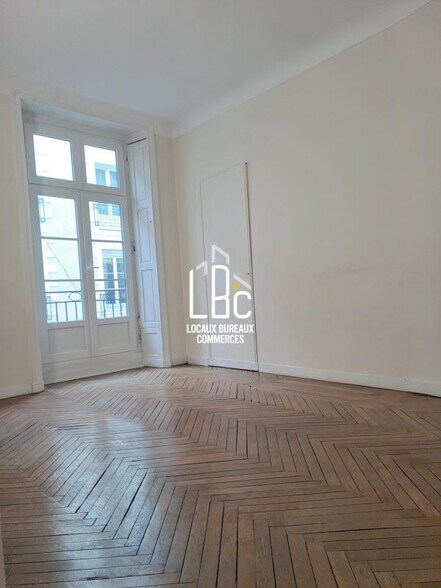 Bureau dans Nantes à louer - Photo de l’immeuble – Image 1 sur 11