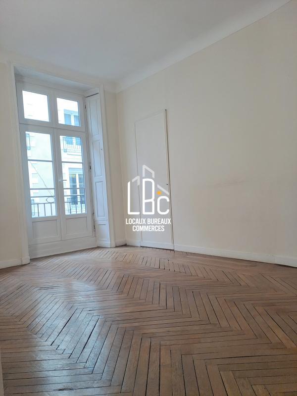 Bureau dans Nantes à louer Photo de l’immeuble– Image 1 sur 12