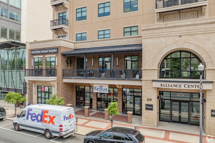 113-123 S Monroe St, Tallahassee, FL à vendre - Photo de l’immeuble – Image 3 sur 16