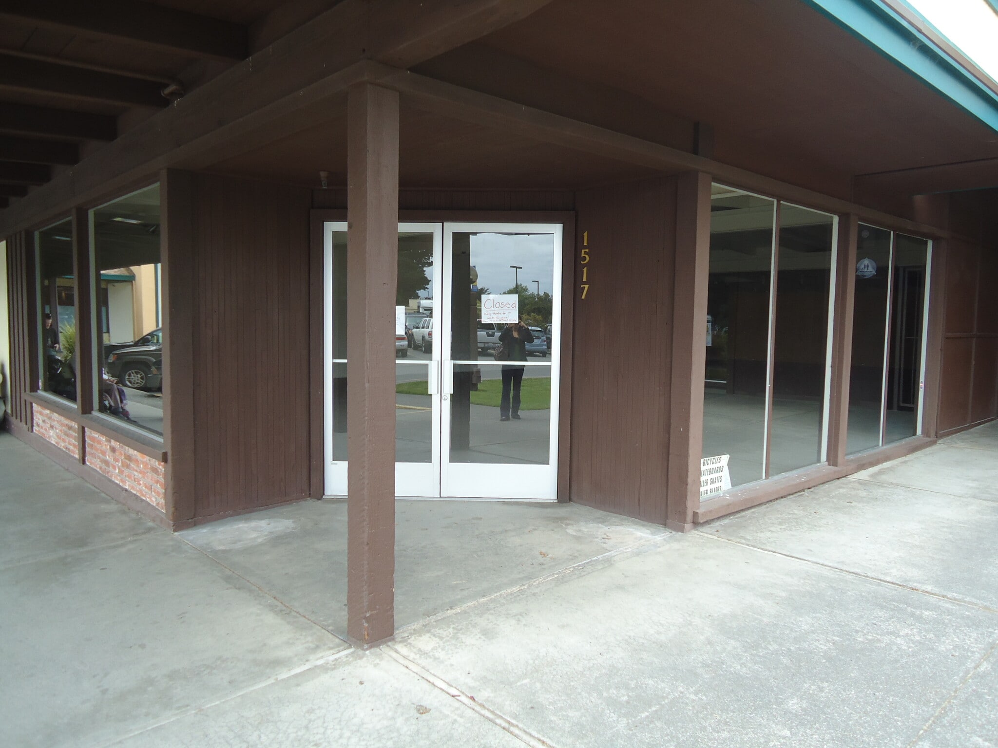 1503 City Center Rd, Mckinleyville, CA à louer Photo de l’immeuble– Image 1 sur 1