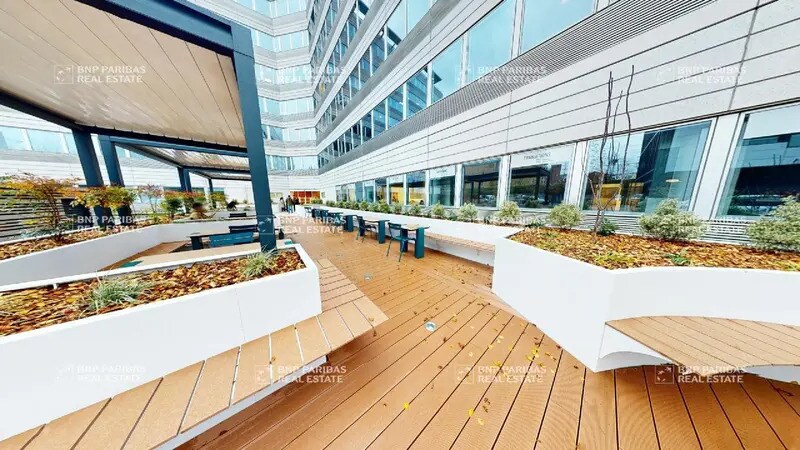 Bureau dans Lyon à louer - Photo de l’immeuble – Image 3 sur 50