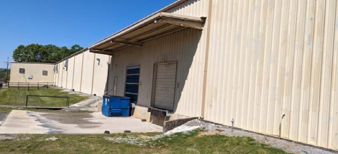 715 S River Street, Calhoun, GA à louer - Photo de l’immeuble – Image 3 sur 22