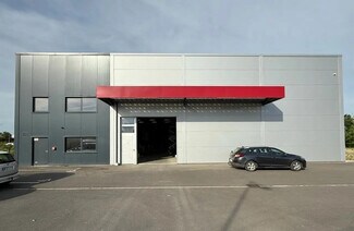 Plus de détails pour Local d'activités à louer