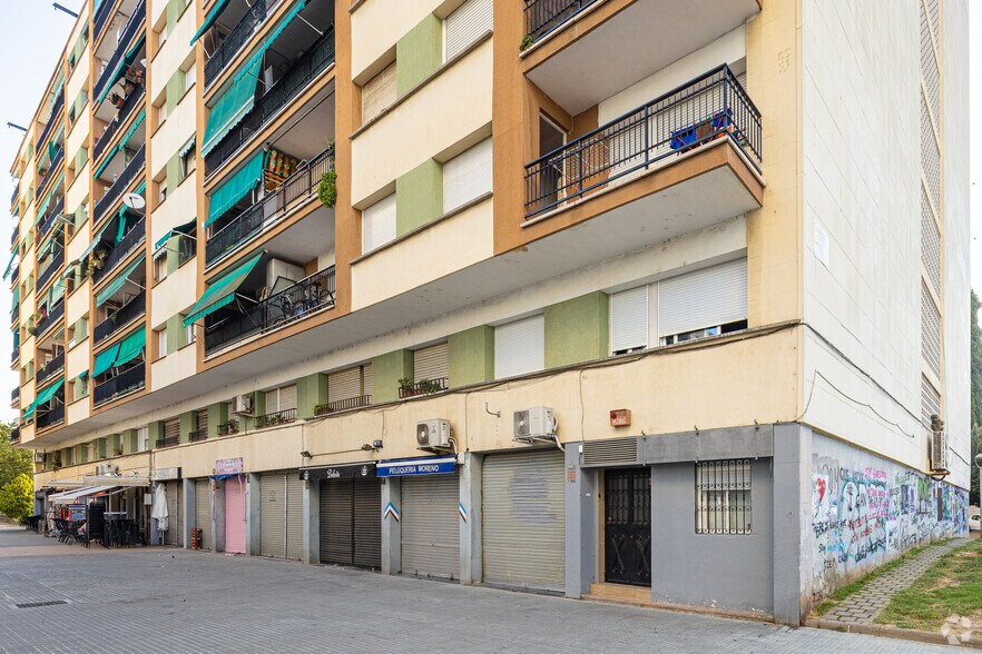 Immeuble residentiel dans Rubí, Barcelona à vendre - Photo de l’immeuble – Image 3 sur 3